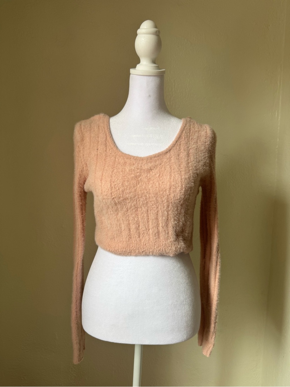 Double Zero Peach Fuzzy Cropped Sweater